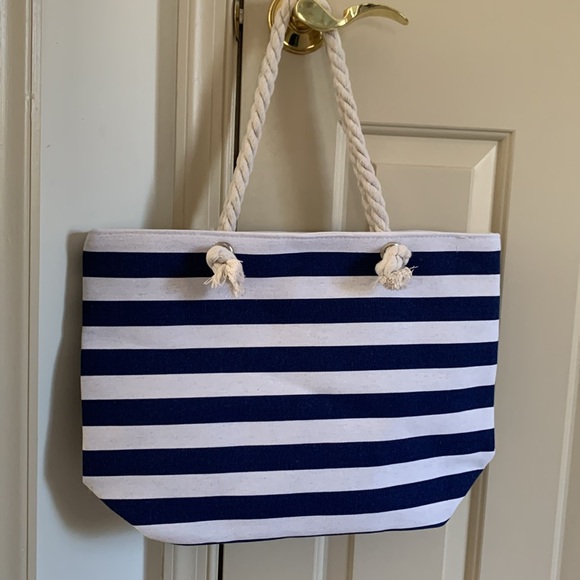 Zippered Striped Canvas Bag Navy Blue & White with Rope Handles - Picture 7 of 7